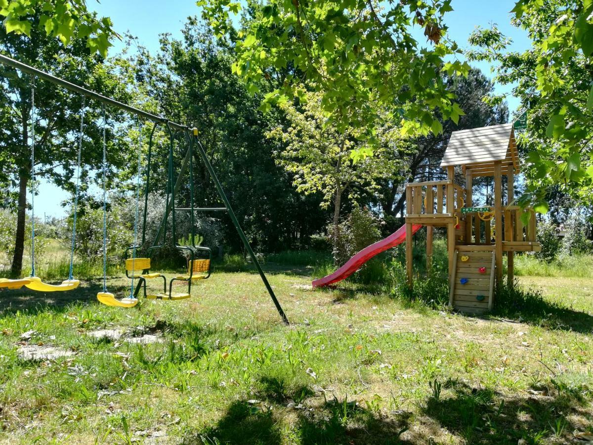 Casa Das Palmeiras-Pedagogic Farm Mangualde Esterno foto